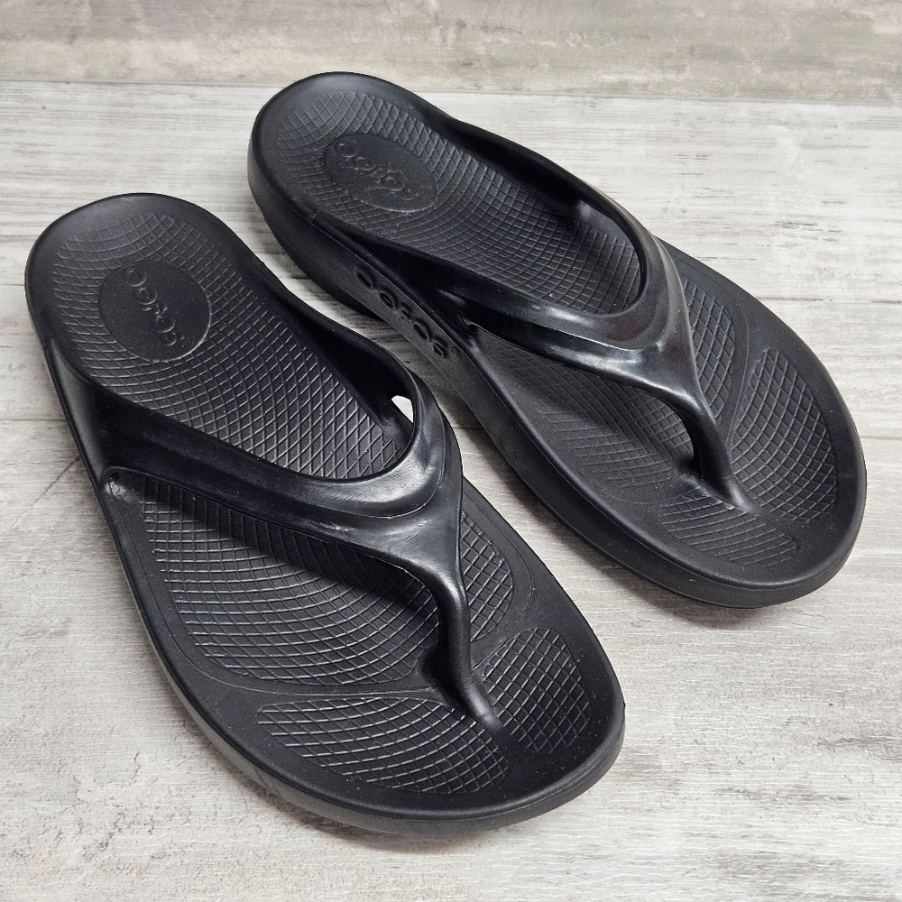 Oofos Flip Flops Sandals Recovery Thongs Womens 9 Black Beach